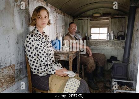 THE DIG, Ralph Fiennes, 2021. ph: Larry Horricks / © Netflix / Courtesy ...