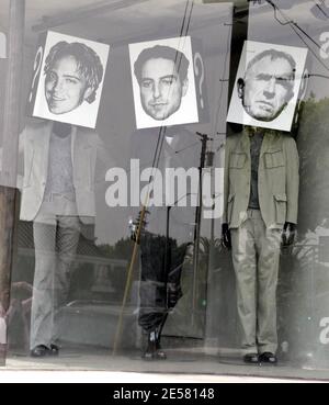 Clothing store Maxfield's in Los Angeles, Ca. are jumping on the baby bandwagon. The store has a very interesting window display with the heads of based around the impending DNA results of Anna Nicole Smith's daughter Dannielynn Hope. 4/5/07   [[ral]] Stock Photo