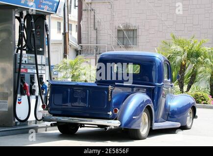 Exclusive!! Actor and son of James Caan, Scott Caan fills up his vintage 50's truck on Mother's Day at a gas station on Sunset Blvd. Los Angeles, Calif. 5/14/07.   [[tag]] Stock Photo