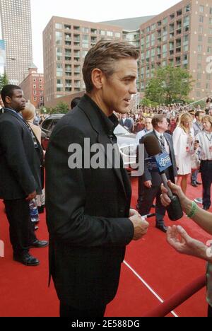 Oceans Thirteen Chicago Premiere. Celebrities attending included George