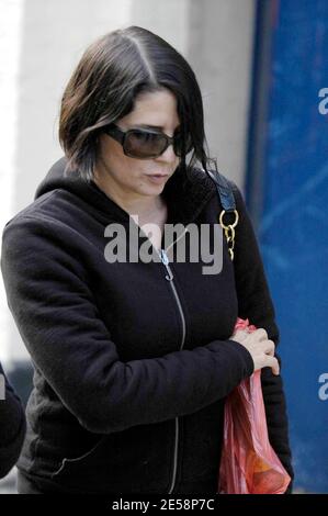 Sadie Frost leaves a north London restaurant after having lunch with friends. London, UK. 10/5/07.    [[map]] Stock Photo