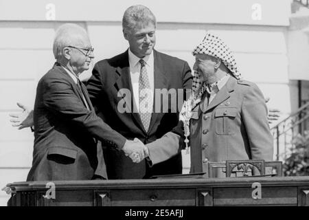 yasser arafat, bill clinton, yitzhak rabin, 1993 Stock Photo