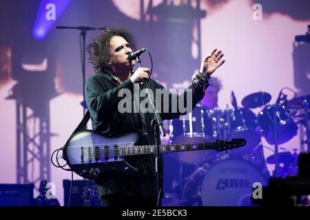 Robert Smith from The Cure performs live on the Pyramid Stage at Worthy Farm, Pilton, Somerset. Stock Photo