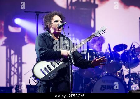 Robert Smith from The Cure performs live on the Pyramid Stage at Worthy Farm, Pilton, Somerset. Stock Photo
