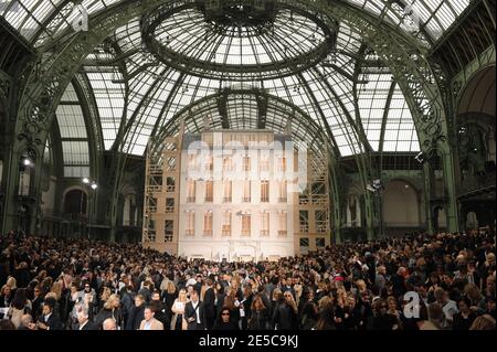 Atmosphere during the Chanel house Spring-Summer 2009 Ready-to-Wear collection show in Paris, France on October 3, 2008. Photo by Orban Thierry/ABACAPRESS.COM Stock Photo