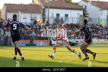 Catalans Dragon's John Wilson during the Engage Super League play-offs Rugby match, Catalans Dragons vs Wigan Warriors at the Gilbert Brutus stadium in Perpignan, France on September 20, 2008. Wigan Warriors won 26-50. Photo by Michel Clementz/Cameleon/ABACAPRESS.COM Stock Photo