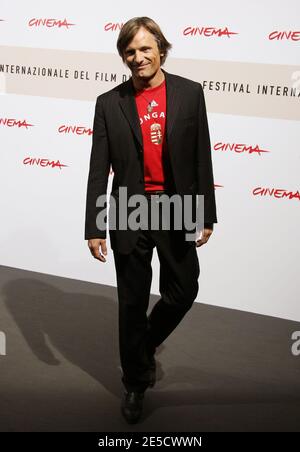 Actor Viggo Mortensen poses for a photocall for 'Good' as part of the 3rd Rome Film Festival in Rome, Italy on October 26, 2008. Photo by Denis Guignebourg/ABACAPRESS.COM Stock Photo