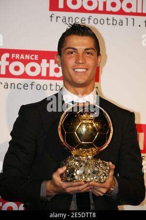 Cristiano Ronaldo ballon d'or 2008 Animated Picture Codes and Downloads  #77532426,319371993