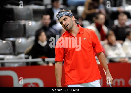 France's Arnaud Clement is defeated by his compatriot Paul-Henri Mathieu, 6-4, 6-0, in their fist round of the French Tennis Masters in Toulouse, France, on December 18, 2008. Photo by Fred Lancelot/Cameleon/ABACAPRESS.COM Stock Photo