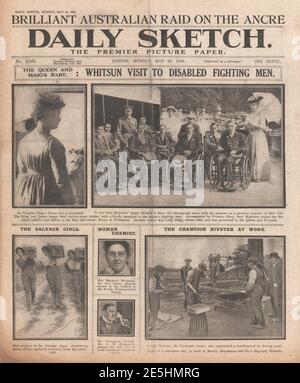 1918 Daily Sketch King and Queen visit disabled soldiers Stock Photo