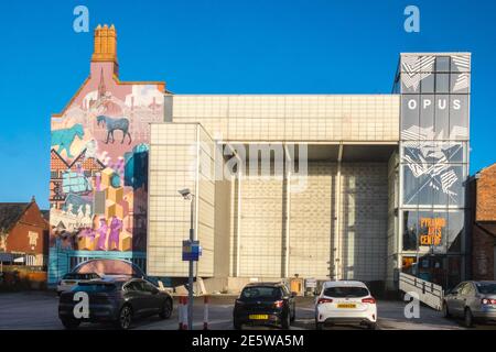 Warrington,Lancashire,Cheshire,banks of,River Mersey,North West,England,English,city,town,UK,GB,Great Britain,British,The Parr Hall and Pyramid Arts Centre are located in the cultural quarter of Warrington town centre, in Palmyra Square.In 1989 the borough council also saw a need for a better arts and theatre complex so re-developed the old courthouse and Centre Sport, sports hall next door into The Pyramid Arts Centre. The Pyramid, opened in 2002, hosts various classes throughout the year for people interested in discovering the arts. Pyramid also hosts a monthly Comedy Store Event. Stock Photo