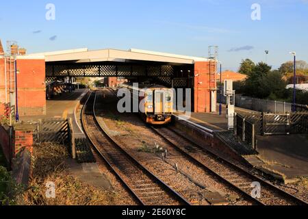 153311 EMR, East Midlands Railway Regional, Grimsby Railway Station, Lincolnshire County, England, UK Stock Photo