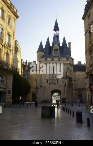 Le Port Cailhau, Bordeaux from inside the walled city. Stock Photo