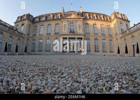 General view of the Elysee Palace, the French President's official residence, in Paris, France, March 28, 2017. Picture taken March 28, 2017.  REUTERS/Philippe Wojazer
