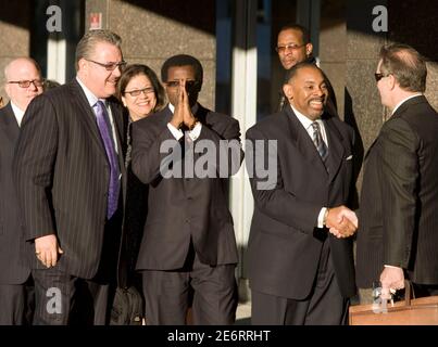 Actor Wesley Snipes (R) Clasps His Hands While Walking Into The Federal ...