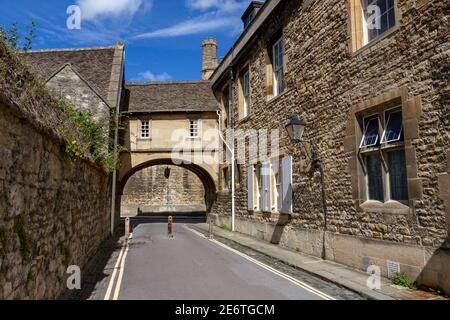 The covered bridge at the junction between Queens Lane and New College Lane, Oxford, Oxfordshire, UK. Stock Photo