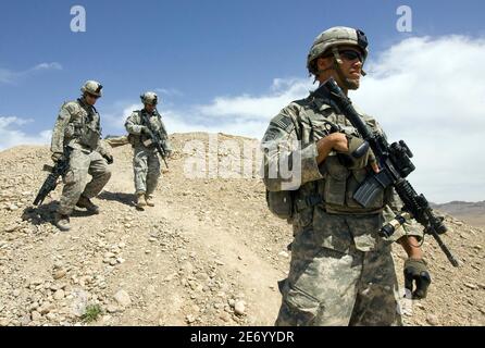 Soldiers from 508th Military Police (Detention) Battalion, 42nd ...