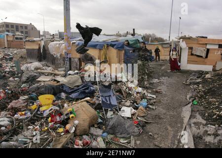 Romanian gypsy (roms) families live in new shanty towns in the northern suburb of Paris, France on January 20, 2007. Photo by Mousse/ABACAPRESS.COM Stock Photo