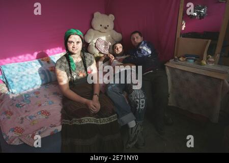 Romanian gypsy (roms) families live in new shanty towns in the northern suburb of Paris, France on January 20, 2007. Photo by Mousse/ABACAPRESS.COM Stock Photo