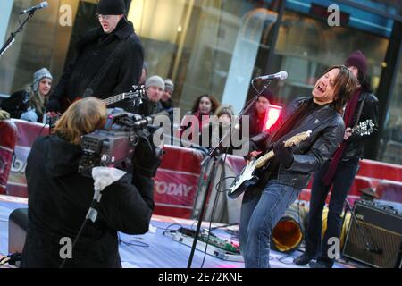 Singer Keith Urban performs live on NBC's 'Today' Show at Rockefeller Plaza in New York City, NY, USA on Friday, February 16, 2007. Photo by Gregorio Binuya/ABACAPRESS.COM Stock Photo