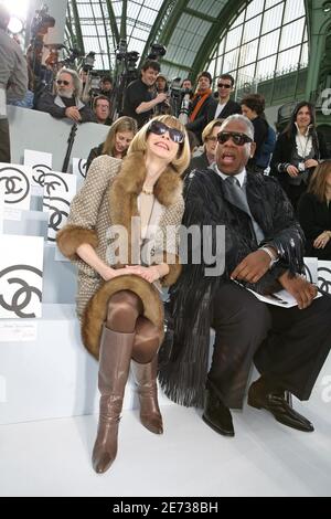 Janet Jackson attends the presentation of Louis Vuitton Spring-Summer 2007  Ready-to-Wear collection held at the 'Petit Palais' in Paris, France, on  October 8, 2006. Photo by Khayat-Nebinger-Orban-Taamallah/ABACAPRESS.COM  Stock Photo - Alamy