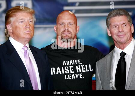 Stone Cold Steve Austin former professional wrestler out and about in West  Hollywood Los Angeles, California - 26.08.08 Stock Photo - Alamy