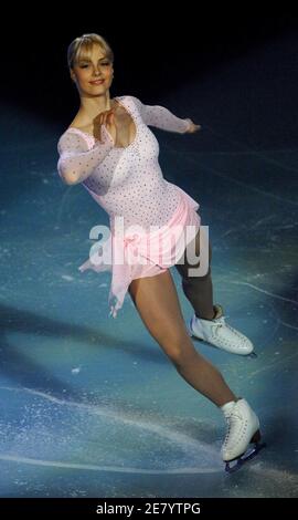 Finland's Kiira Korpi skates during the 'Stars sur glace' show at the Palais-Omnisports Paris-Bercy in Paris, France on April 14, 2007. Photo by Christophe Guibbaud/Cameleon/ABACAPRESS.COM Stock Photo