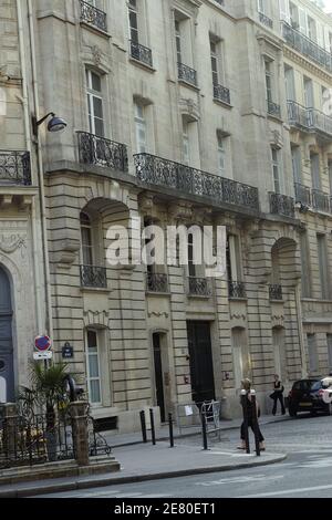 EXCLUSIVE - French President Jacques Chirac's daughter Claude Chirac visits the new office of her father in Paris, France, on April 30, 2007. Photo by Bisson-Mousse/ABACAPRESS.COM Stock Photo