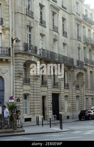 EXCLUSIVE - French President Jacques Chirac's daughter Claude Chirac visits the new office of her father in Paris, France, on April 30, 2007. Photo by Bisson-Mousse/ABACAPRESS.COM Stock Photo