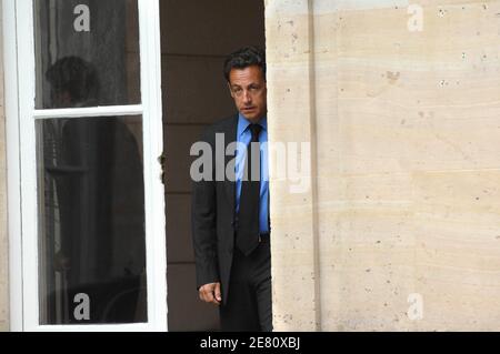 France's President-elect Nicolas Sarkozy pictured outside his office in Paris, France, after a meeting with CFDT union leader Francois Chereque on May 14, 2007. Photo by Jacques Witt/Pool/ABACAPRESS.COM Stock Photo