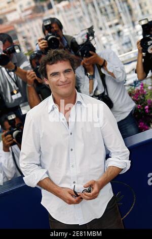 US actor Joaquin Phoenix attends the photocall to promote the film 'We Own The Night' at the Palais des Festivals during the 60th International Cannes Film Festival on May 25, 2007 in Cannes, France. Photo by Hahn-Nebinger-Orban/ABACAPRESS.COM Stock Photo