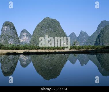 Asia, China, Guanxi, Guilin,The Li River and karst scenery near yangshou Stock Photo