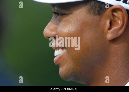 Tiger Woods talks to the crowd at the Earl Woods Memorial Pro-Am, in Potomac, MD, USA on July 4, 2007. Photo by John C. Middlebrook/Cal Sport Media/Cameleon/ABACAPRESS.COM Stock Photo