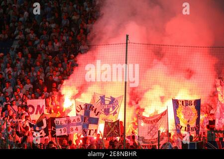 Atmosphere during the French Premier League football match, OM vs Rennes at 'Le Velodrome' stadium in Marseille, France on August 11, 2007. The match ended in a 0-0 draw. Photo by Morton-Taamallah/Cameleon/ABACAPRESS.COM Stock Photo