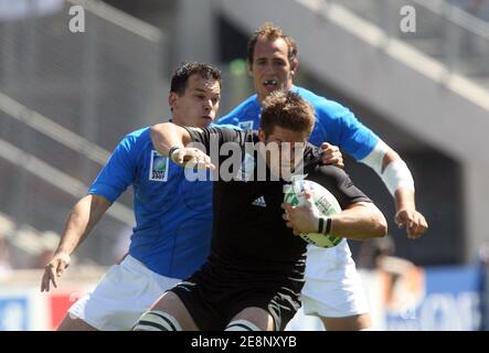 New Zealand's captain Richie McCaw during the IRB Rugby World Cup 2007, Pool C, New Zealand vs Italy at the Velodrome stadium in Marseille, France on September 8, 2007. Photo by Pool Rugby 2007/Cameleon/ABACAPRESS.COM Stock Photo
