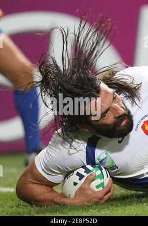 France's Sebastien Chabal during the IRB Rugby World Cup 2007, Pool D, Pool D,France vs Namibia at the Municipal Stadium in Toulouse, France on September 16, 2007. Photo by Gouhier-Taamallah/Cameleon/ABACAPRESS.COM Stock Photo