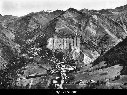 Mont de Lans et lac du Chambon. Stock Photo