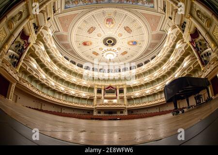 Dresden, Germany. 27th Jan, 2021. View into the empty hall of the Dresden Semper Opera. (Shot with a fisheye lens). Credit: Robert Michael/dpa-Zentralbild/ZB/dpa/Alamy Live News Stock Photo