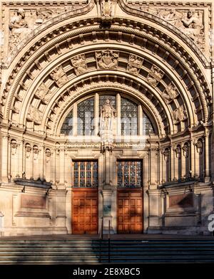 A grand entrance on Cromwell Road · V&A