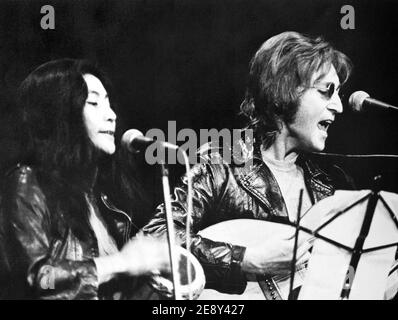 Yoko Ono and John Lennon at John Sinclair Freedom Rally on December 10, 1971 Stock Photo