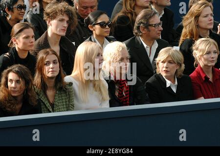 Mlle Agnes, Claudia Schiffer with her mother Gudrun Schiffer, Marianne Faithfull and Kirsten Dunst attend the Chanel Spring-Summer 2008 Ready-to-Wear collection presentation held at the Grand Palais in Paris, France, on October 5, 2007. Photo by Khayat-Nebinger-Orban-Taamallah/ABACAPRESS.COM Stock Photo