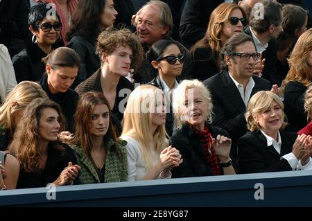 Mlle Agnes, Claudia Schiffer with her mother Gudrun Schiffer and Marianne Faithfull attend the Chanel Spring-Summer 2008 Ready-to-Wear collection presentation held at the Grand Palais in Paris, France, on October 5, 2007. Photo by Khayat-Nebinger-Orban-Taamallah/ABACAPRESS.COM Stock Photo