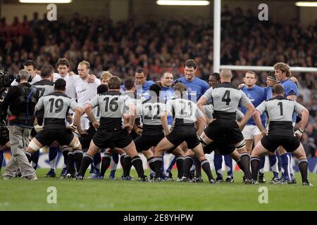 France's team face the New Zealand Haka during the IRB Rugby World Cup 2007, quarter final match France vs New Zealand at the Millennium Stadium in Cardiff, UK on October 6, 2007. France won 20-18. Photo by Gouhier-Morton/Cameleon/ABACAPRESS.COM Stock Photo