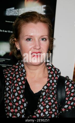 Onlayn porno kastingda yosh ayolni tomosha qiling