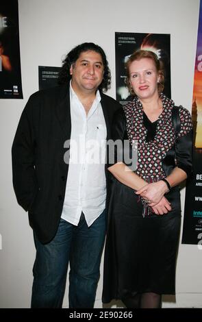 Анимациялық секс комикстері Порно аналар ұлдарды азғырады