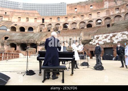 Riapertura del Colosseo dopo chiusura a causa del coronavirus Stock Photo