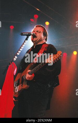 Meat Loaf during his 'Very Best Of Tour' in concert at Wembley Arena in London, UK. 28th March 1999 Stock Photo