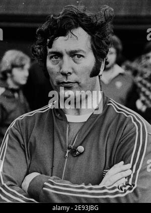 London Welsh, Wales and British & Irish Lion, centre John Dawes coaching Wales at a training session in Bridgend in 1975. Stock Photo