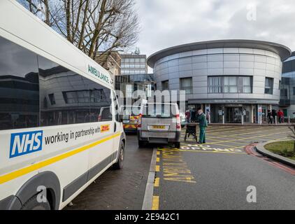 Exterior view of the main entrance of North Middlesex University Hospital. Stock Photo