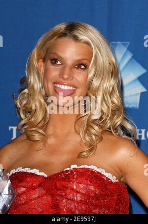 Jessica Simpson attends the 32nd Annual People's Choice Awards at the Shrine Auditorium in Los Angeles, CA, USA, on January 10, 2006. Photo by Lionel Hahn/ABACAPRESS.COM Stock Photo